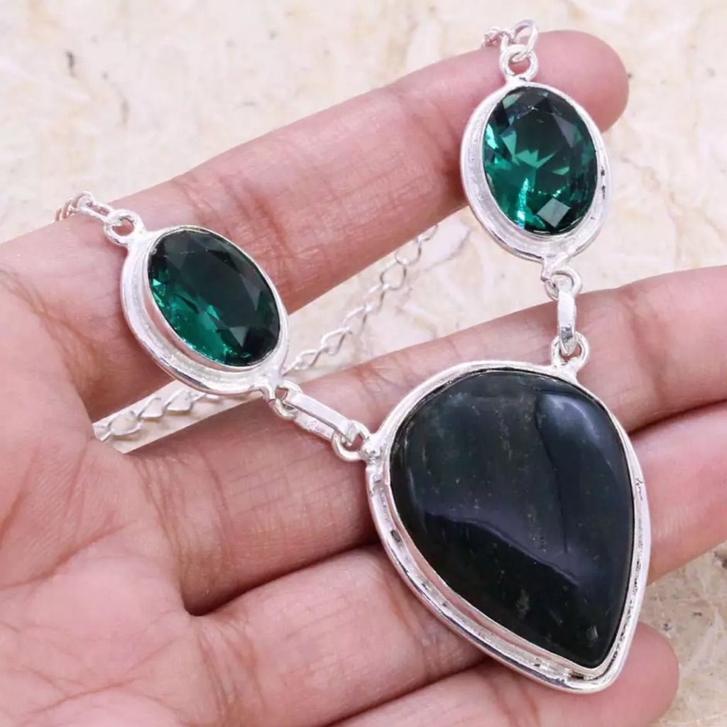 Bloodstone Emerald Teardrop Lab Created Silver Plated Necklace Of 12 34$